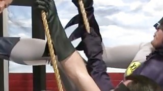 被三个男人躁一夜好爽小说欧美成人香蕉在线观看高价网约车模，女神貌美肤白大长腿，对着镜子后入搔首弄姿真是个小尤物